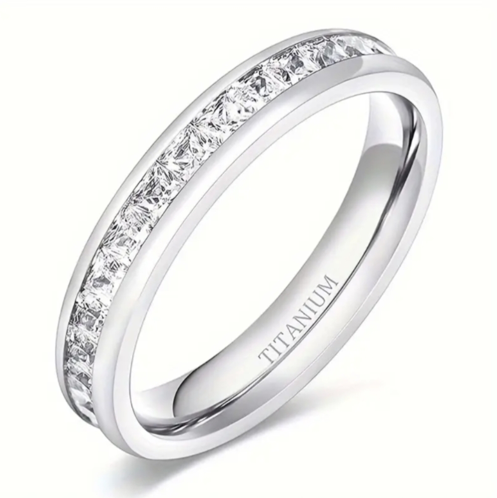 Titanium Band Ring w/clear CZ Channel Set All The Way Around  Size 6 NWT